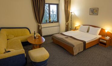 PAMPOROVO HOTEL KAMENA 3* YARIM PANSİYON  (AKŞAM YEMEKLERİNDE SINIRSIZ ŞARAP VE BİRA ÇEŞİTLERİ)  4 GECE 5 GÜN KAYAK TURU